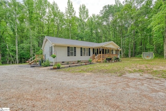 1755 Chumley Rd, Woodruff, SC 29388