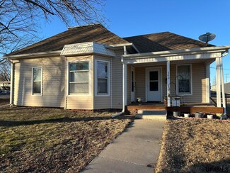 360 Adams St, Clatonia, NE 68328