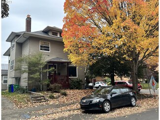4055 SE Salmon St, Portland, OR 97214