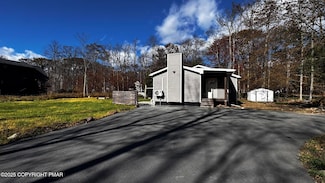 3262 Hamlet Dr, Coolbaugh Township, PA 18466