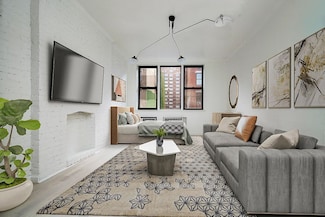 227 W 20th St Unit 3D, New York, NY 10011