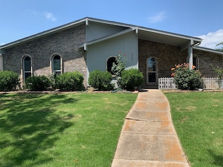 2009 Chestnut Rd, Carrollton, TX 75007