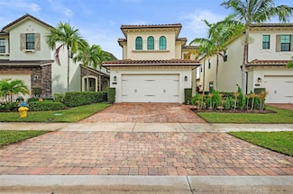 445 SW 113th Ln, Pembroke Pines, FL 33025