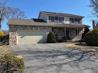 3110 Peacock Dr, Bethlehem, PA 18020