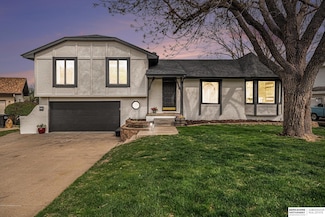 2011 S 166th Cir, Omaha, NE 68130