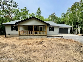 120 Edwards Ct, Grimsley, TN 38565