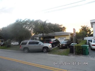 18530 NE 22nd Ave, Miami, FL 33180