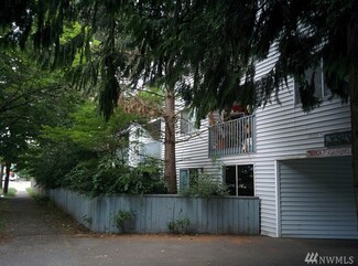 9010 Henderson Place SW Unit 103, Seattle, WA 98106