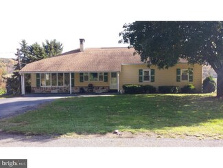 440 Deturksville Rd, Pine Grove, PA 17963