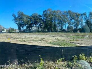 120 Leaning Oak Dr, Lafayette, LA 70508