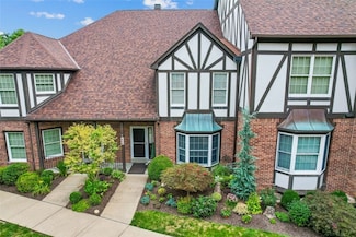 608 Kingsberry Cir, Pittsburgh, PA 15234