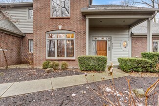 8205 Traders Hollow Ct, Indianapolis, IN 46278