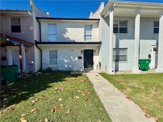 39 New England Ct, Gretna, LA 70053