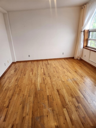 2134 Rene Ct, Ridgewood, NY 11385