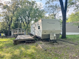 2/256 Woodhaven Dr E, Sublette, IL 61367
