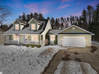 4086 Morel Dr, Cadillac, MI 49601
