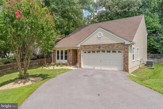 1868 E Queens Ct, Crofton, MD 21114