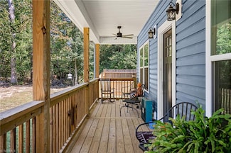 196 8th Ave, New London, NC 28127