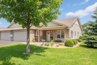 6462 Ojibway Path, Circle Pines, MN 55014