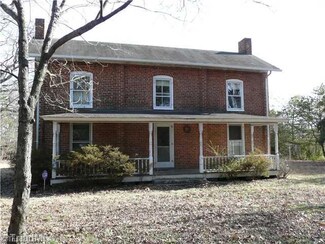 4815 Doris St, Winston Salem, NC 27105