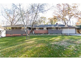 662 Valley Brook Dr SE, Cedar Rapids, IA 52403