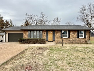 744 Rogers Ct, Lake Geneva, WI 53147