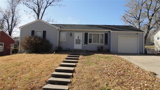 3402 N Mccoy St, Independence, MO 64050