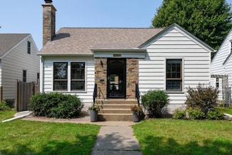 2644 Arthur St NE, Minneapolis, MN 55418