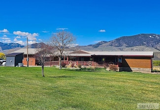 16 Coiner Rd, Salmon, ID 83467