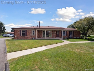 14892 Carver Ct, Shelby Township, MI 48315