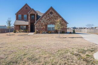 327 Montana Ct, Rhome, TX 76078