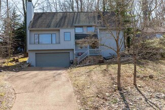 663 Flower Dr, McGaheysville, VA 22840