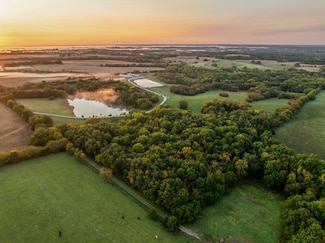 000 Cherokee Ln, Lamine Township, MO 65322