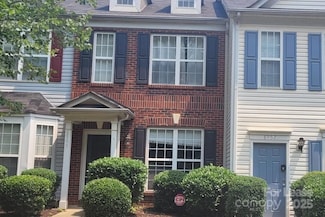 8966 Gerren Ct, Charlotte, NC 28217