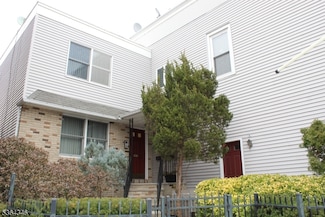 267 Paterson Ave, East Rutherford, NJ 07073