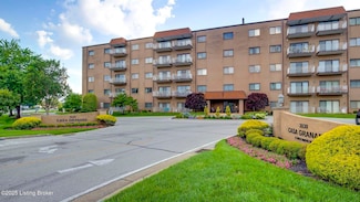 3030 Breckenridge Ln Unit 201, Louisville, KY 40220