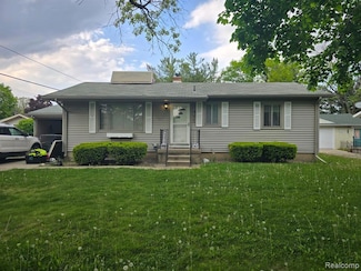 711 Moore St, Owosso, MI 48867