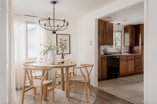 916 Florence St, Aurora, CO 80010
