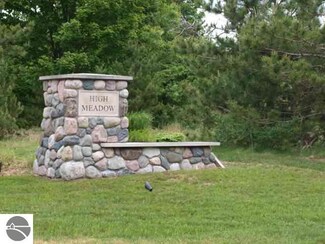 18 High Meadow Trail Unit 18, Frankfort, MI 49635