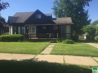 729 W Cherry St Unit Street, Cherokee, IA 51012