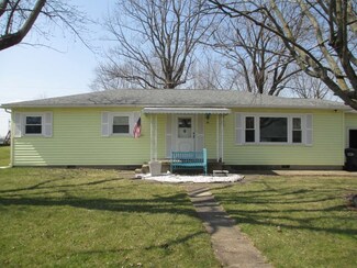 406 S Mulberry St, Farmland, IN 47340