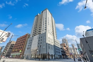 330 W Grand Ave Unit 904, Chicago, IL 60654