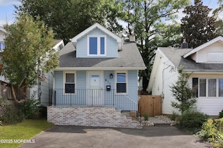 811 Shore Concourse, Keyport, NJ 07735