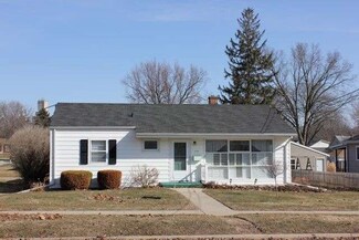 112 Maple Ave, Morrison, IL 61270