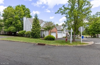 9 Evergreen Way, Mount Arlington, NJ 07856