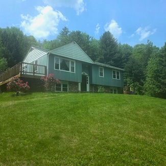 1471 County Rd, Windsor, VT 05089