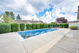 6953 Country Home Ln, West Jordan, UT 84084