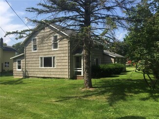 2203 Church St, Walworth, NY 14568