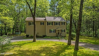 140 Redmond Rd, Gansevoort, NY 12831