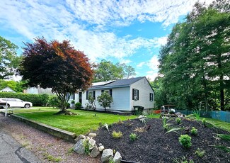 47 Depot St, Douglas, MA 01516